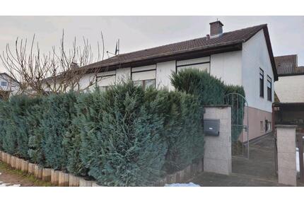 Einfamilienhaus mit separater Einliegerwohnung -Provisionsfrei- - Langenselbold