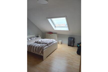 3 ZKB-Dachwohnung in Uninähe - 390,00&nbsp;EUR Kaltmiete, ca.&nbsp; 58,00&nbsp;m&sup2; in Saarbrücken (PLZ: 66125) Dudweiler