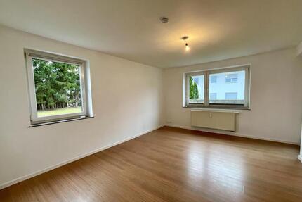 3-Zi-Wohnung mit Balkon und 2-KFZ-Stellplätzen in Schierling