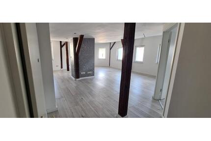 Großzüges 2-Raum Wohnung im Dachgeschoss - Magdeburg Beyendorf-Sohlen