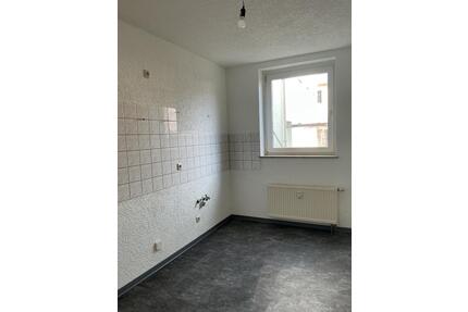 2-Raum-Wohnung mit eigener Sitzecke im begrüntem Innenhof - Crimmitschau