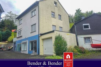 Gepflegtes Ein-Zweifamilienhaus mit Garage und Gartengrundstück! - Brachbach