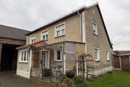 Gepflegtes Einfamilienhaus mit Garage und Garten in Rosian - Möckern