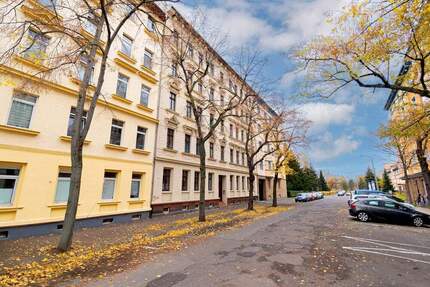LUKRATIVE INVESTITION IN PARKNÄHE Vermietete 2-Raum-Wohnung mit Balkon & Tageslichtbad - Leipzig Schönefeld-Abtnaundorf