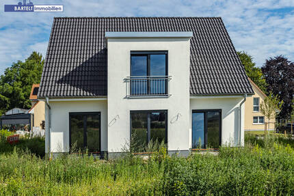 Neubau-Traum: Modernes Einfamilienhaus mit historischem Ausblick! - Pattensen / Schulenburg