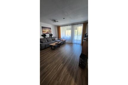 Große 3 Zimmer Wohnung - 1.096,00&nbsp;EUR Kaltmiete, ca.&nbsp; 92,00&nbsp;m&sup2; in Merseburg (PLZ: 06217)