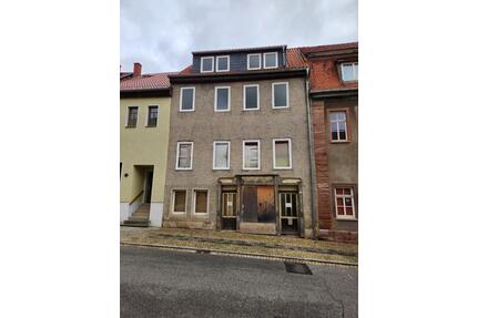 Haus im Sanierungsgebiet und Grundstück für möglichen Neubau - Bad Frankenhausen/Kyffhäuser