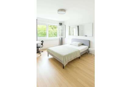 WG-Zimmer in Germering 750,00 € 12 m²