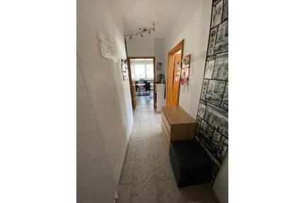 Wohnung 4 ZKB 75qm 1.OG MFH mit Stellplatz zu vermieten - Saarbrücken West