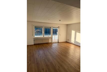 4,5 Zimmer Mietwohnung - 875,00&nbsp;EUR Kaltmiete, ca.&nbsp; 115,00&nbsp;m&sup2; in Biblis (PLZ: 68647)