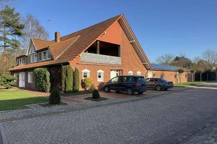 Haus zum Kaufen in Emstek 395.000,00 € 340 m²