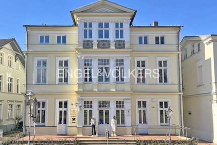 Haus zum Kaufen in Ostseebad Heringsdorf 2.250.000,00 € 542 m²