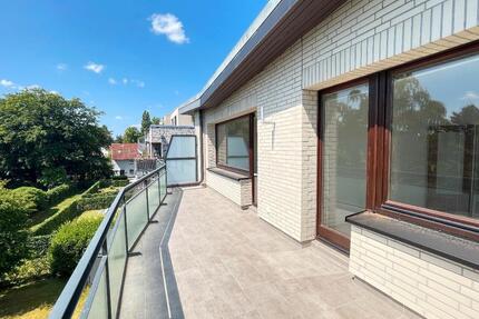 Modernisiertes Penthouse mit 100qm Dachterrassen - Hamburg Wandsbek