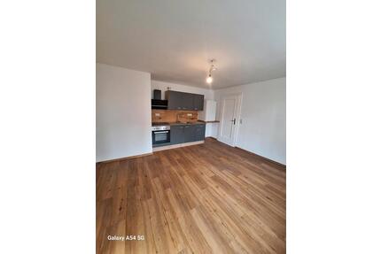 2 Zimmerwohnung Wohnung - 490,00&nbsp;EUR Kaltmiete, ca.&nbsp; 34,00&nbsp;m&sup2; in Altenmarkt an der Alz (PLZ: 83352)
