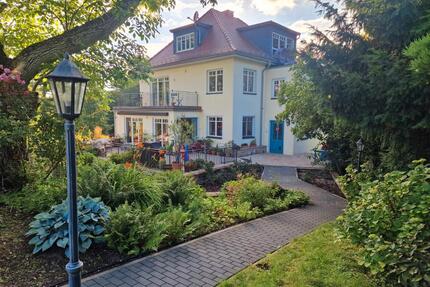 Großes Haus mit Charme und Platz für Ihre Ideen - Friedrichsdorf