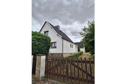 Einfamilienhaus in bester Wohnlage mit Traumhaftem Grundstück - Sangerhausen