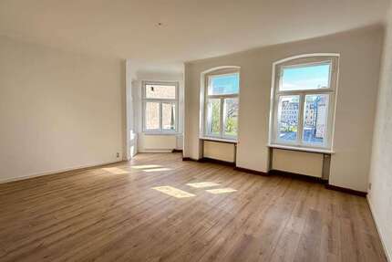 Wohnung zum Kaufen in Zittau 99.000,00 € 130 m²