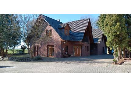 Wohnhaus mit Einliegerwohnung Top-A1-Anbindung - Bakum