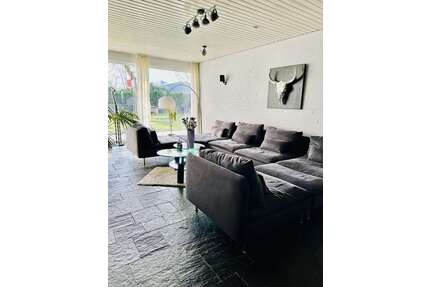 Wohnung zum Mieten in Isernhagen-Kirchhorst 2.500,00 € 255 m²