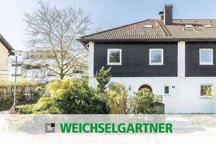 Ideales Wohnen für Familien: Ansprechendes Reiheneckhaus mit Südgarten und Einzelgarage - Vaterstetten Baldham