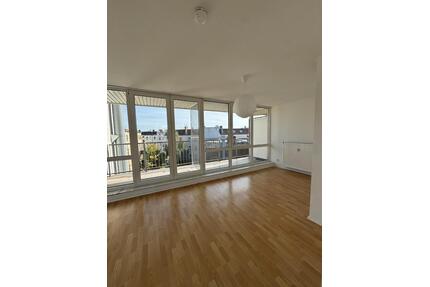 Sehr helle Dachgeschosswohnung mit 2 Balkonen in Schöneberg ☀️ - Berlin Tempelhof-Schöneberg