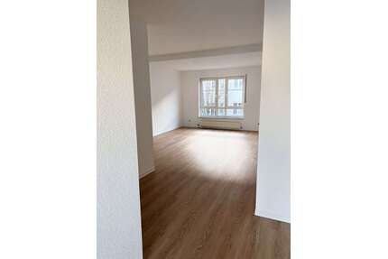 Wohnung zum Mieten in Erfurt 685,56 € 66.11 m²