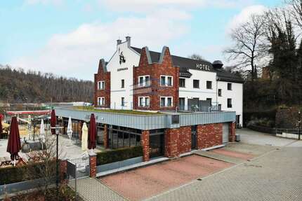 Haus zum Kaufen in Wissen 3.999.000,00 € 3215 m²