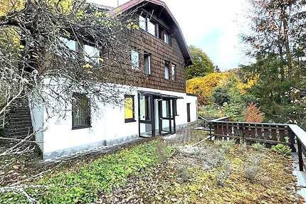 Haus im Landhausstil mit großem Grundstück - Neuenbürg