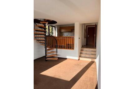 Zu vermieten: 2-stöckige Wohnung - Winterberg