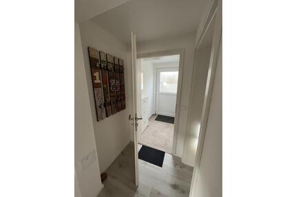 Voll möblierte Einliegerwohnung mit separatem Eingang - Renningen