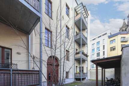 Wohnung zum Kaufen in Magdeburg 255.000,00 € 146.95 m²