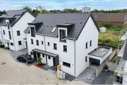 Haus zum Kaufen in Meerbusch 1.190.000,00 € 212 m²