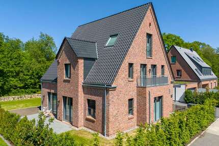 Haus zum Kaufen in Hamburg 1.690.000,00 € 219 m²