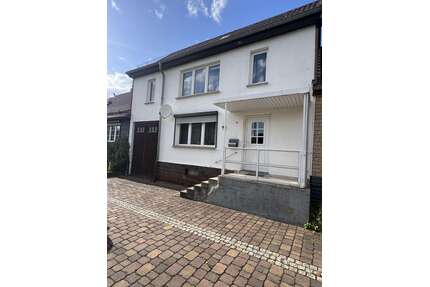 Haus zum Kaufen in Harzungen 80.000,00 € 115 m²