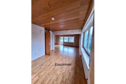 Wohnung mit 131qm zu vermieten - 1.200,00&nbsp;EUR Kaltmiete, ca.&nbsp; 131,00&nbsp;m&sup2; in Dornstadt (PLZ: 89160)