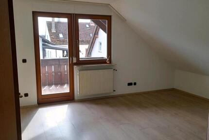 DG-Wohnung mit Südloggia - 450,00&nbsp;EUR Kaltmiete, ca.&nbsp; 58,00&nbsp;m&sup2; in Glattbach (PLZ: 63864)