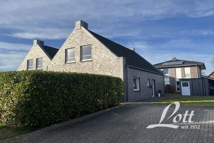 ** Schöne Doppelhaushälfte in beliebter Wohnlage in Augustfehn! ** - Apen