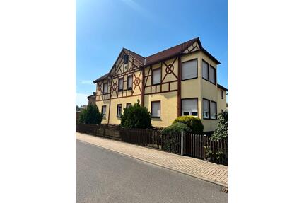 Mehrfamilienhaus in schöner Lage in Georgenthal