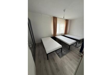 Monteursunterkunft Arbeiterunterkunft 3 Bettzimmer München