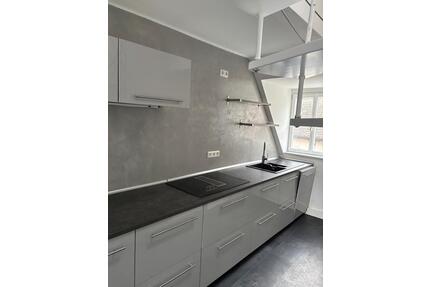 Möblierte Dachwohnung über 2 Etagen in BLK Mitte zu vermieten - Blieskastel