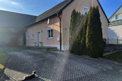 Haus zum Kaufen in Teugn 160.000,00 € 90 m²