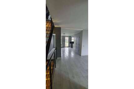 Haus zum Mieten in Saarbrücken 1.100,00 € 95 m²