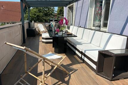 Exklusive, hochwertig möblierte 3-Zimmer-Wohnung mit Garten - Hennef (Sieg)