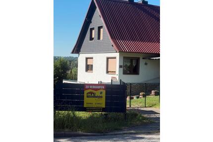 Einfamilienhaus mit großem Grundstück zu verkaufen - Ahlsdorf