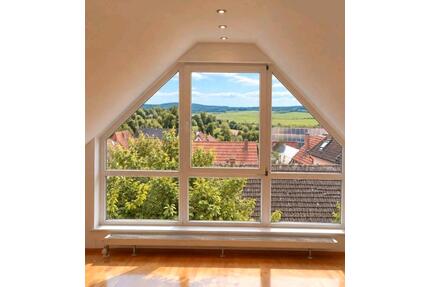 Stilvolle Dachgeschoßwohnung mit fantasischem Blick - Wörrstadt