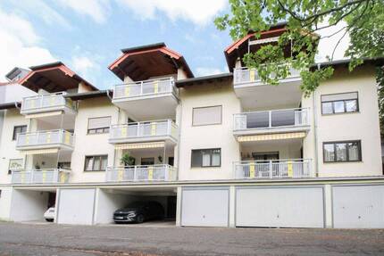 Erste Mainlage in Kelsterbach- lichtdurchflutete DG-Wohnung mit Main-Taunusblick inkl. Stellplatz