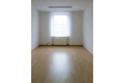 Büro in Freilassing 280,00 € 20 m²