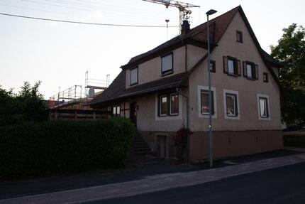 Zweifamilienhaus zu verkaufen - 245.000,00&nbsp;EUR Kaufpreis, ca.&nbsp; 134,10&nbsp;m&sup2; in Straubenhardt (PLZ: 75334)