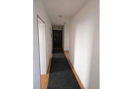 Wohnung zu vermieten - 950,00&nbsp;EUR Kaltmiete, ca.&nbsp; 67,50&nbsp;m&sup2; in Neustadt an der Weinstraße (PLZ: 67433)