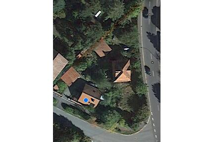 Einfamilienhaus mit Nebengebäuden in 96364 Marktrodach